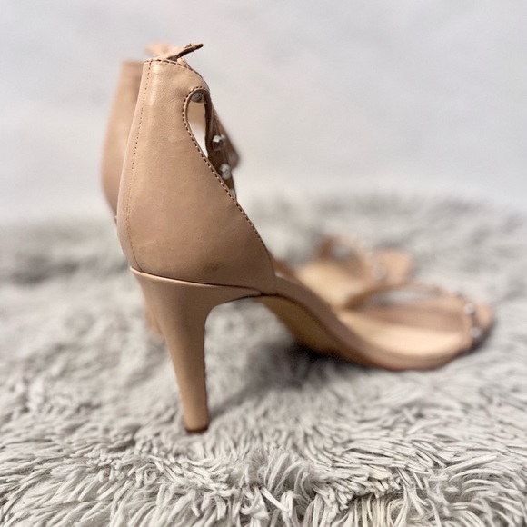 Vince Camuto Studded Beige Cream Color High Heels Size 7.5 - Picture 6 of 8